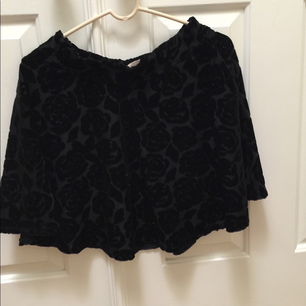 Abercrombie & Fitch black skirt
